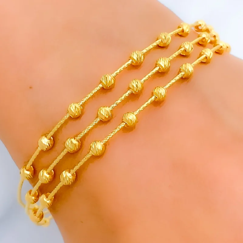 Women’s stacking bracelets-Women’s custom bracelets-Impressive Gold Orb Wire Bracelet