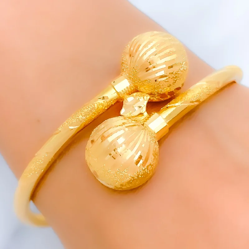 Women’s sophisticated bracelet-Statement Orb Bangle Bracelet