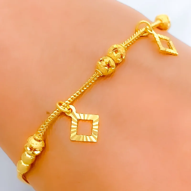 Women’s thin bracelet-Diamond Shaped Charm Bracelet